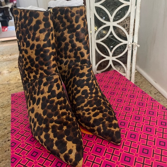 New Tory Burch Lila Pointed Toe Bootie - Picture 5 of 7